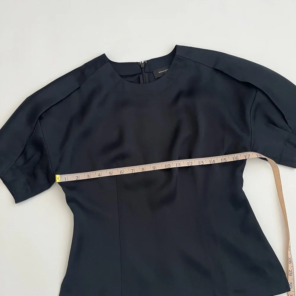 NWT Banana Republic Factory Women’s Puff Sleeve Black Blouse